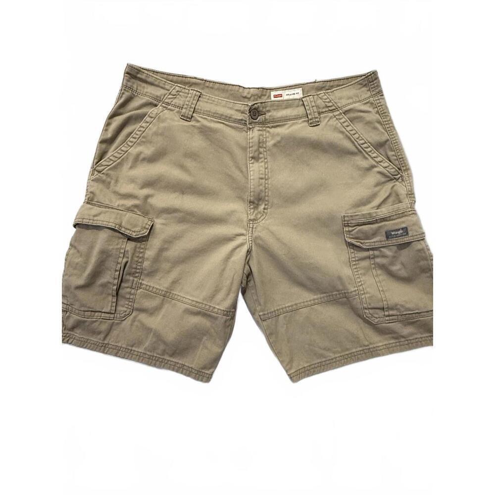 Wrangler Shorts Mens 38 Beige Relaxed Fit Cargo Stretch Pockets Casual Work Wear